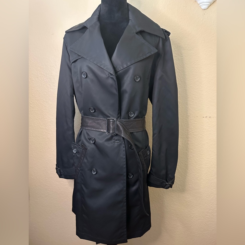 Dolce & Gabbana Black Trench Coat Water-Resistant Timeless
